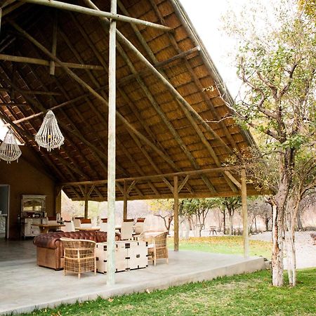 Toshari Lodge Окауквейо Екстер'єр фото