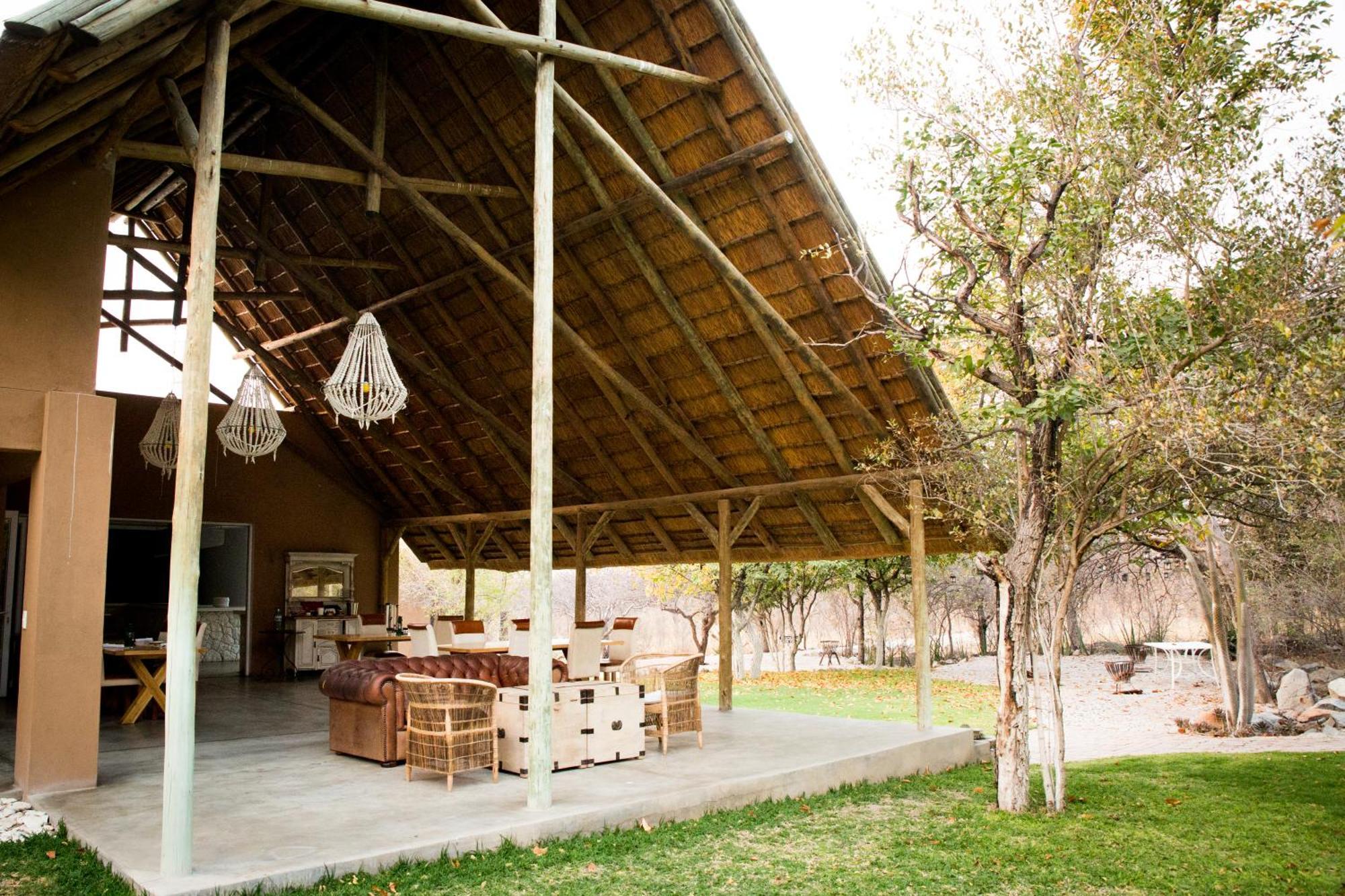 Toshari Lodge Окауквейо Екстер'єр фото
